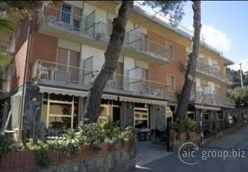 Hotel Ambassador Laigueglia Exterior foto